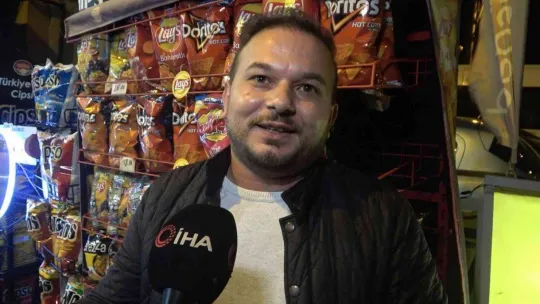 Uçan dolap...Fırtına Bursa'da herşeyi uçurdu