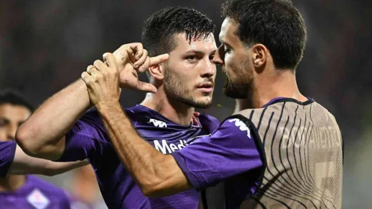 UEFA Avrupa Konferans Ligi: Fiorentina: 2 - Başakşehir: 1 (Maç sonucu)