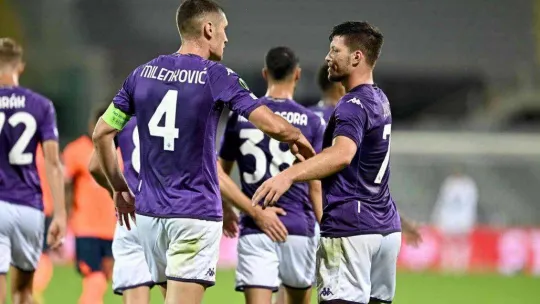 UEFA Avrupa Konferans Ligi: Fiorentina: 2 - Başakşehir: 1 (Maç sonucu)