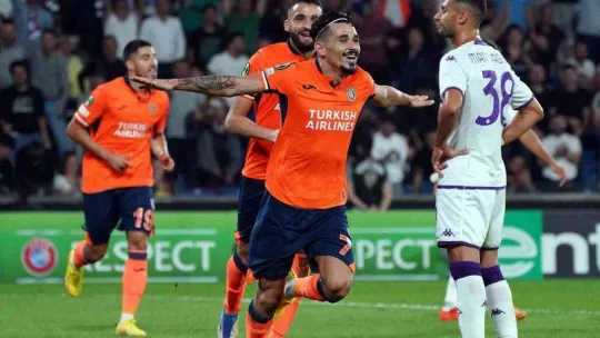 UEFA Avrupa Konferans Ligi: Medipol Başakşehir: 3 - Fiorentina: 0 (Maç sonucu)