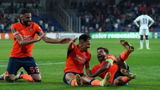 UEFA Avrupa Konferans Ligi: Medipol Başakşehir: 3 - Fiorentina: 0 (Maç sonucu)