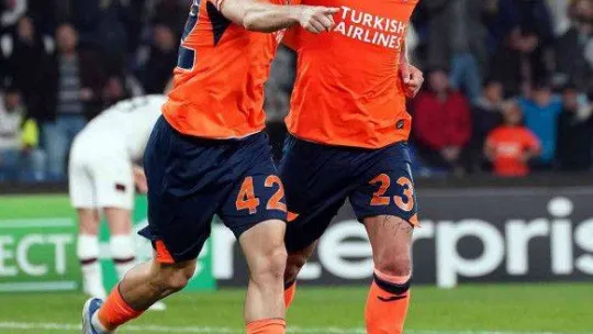 UEFA Avrupa Konferans Ligi: Medipol Başakşehir: 3 - Hearts: 1 (Maç sonucu)