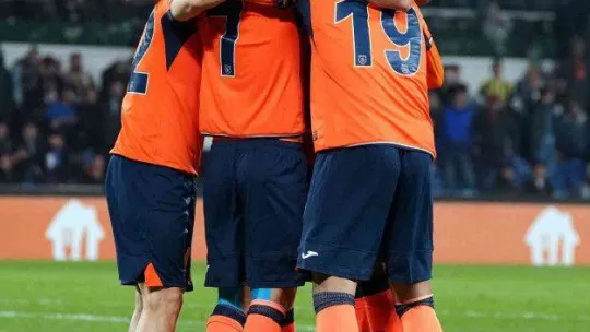 UEFA Avrupa Konferans Ligi: Medipol Başakşehir: 3 - Hearts: 1 (Maç sonucu)