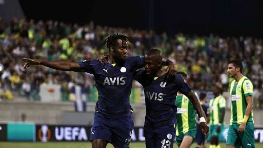 UEFA Avrupa Ligi: AEK Larnaca: 1 - Fenerbahçe: 2 (Maç sonucu)