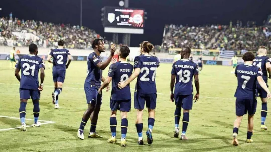 UEFA Avrupa Ligi: AEK Larnaca: 1 - Fenerbahçe: 2 (Maç sonucu)