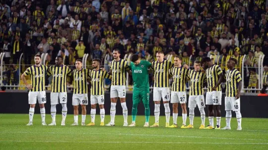 UEFA Avrupa Ligi: Fenerbahçe: 0 - AEK Larnaca: 0 (Maç devam ediyor)