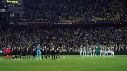 UEFA Avrupa Ligi: Fenerbahçe: 0 - AEK Larnaca: 0 (Maç devam ediyor)