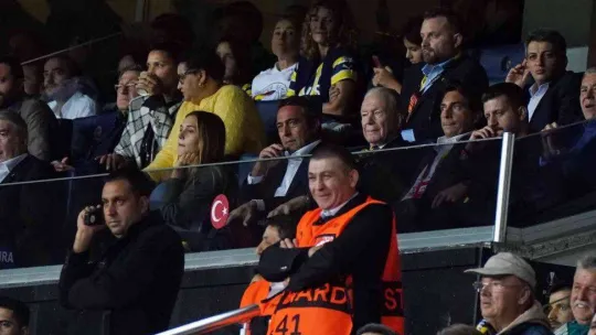 UEFA Avrupa Ligi: Fenerbahçe: 0 - AEK Larnaca: 0 (Maç devam ediyor)