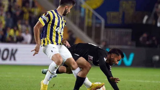 UEFA Avrupa Ligi: Fenerbahçe: 0 - AEK Larnaca: 0 (Maç devam ediyor)