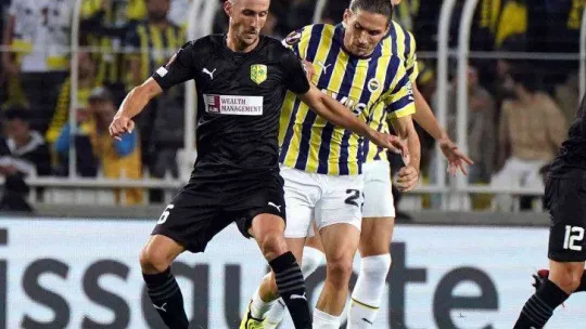 UEFA Avrupa Ligi: Fenerbahçe: 1 - AEK Larnaca: 0 (İlk yarı)