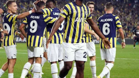 UEFA Avrupa Ligi: Fenerbahçe: 1 - AEK Larnaca: 0 (İlk yarı)