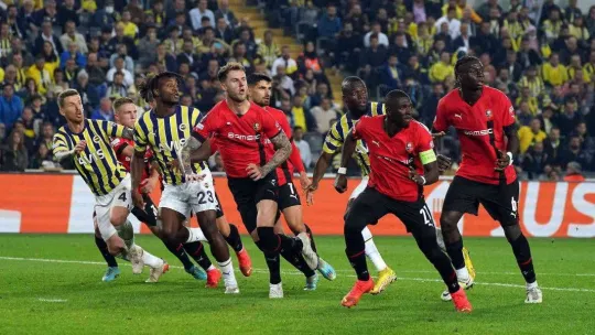 UEFA Avrupa Ligi: Fenerbahçe: 3 - Rennes: 3 (Maç sonucu)