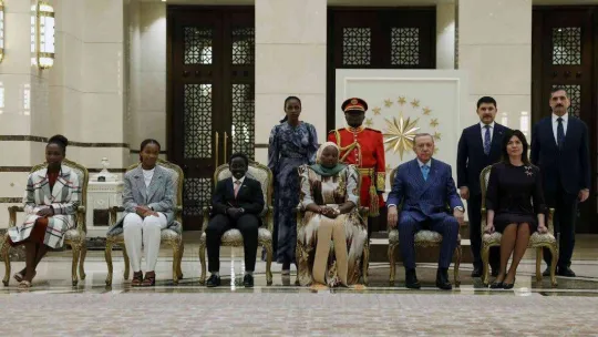 Uganda'nın Ankara Büyükelçisi Tiperu, Cumhurbaşkanı Erdoğan'a güven mektubu sundu