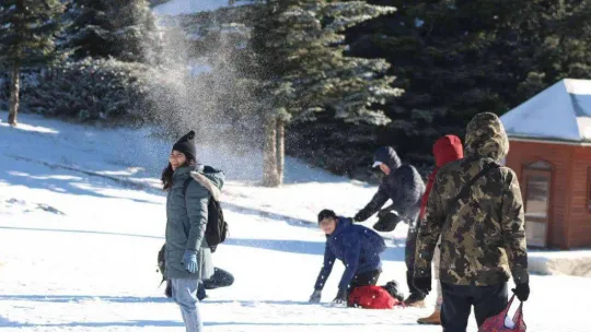 Uludağ beyaz gelinliğini giydi