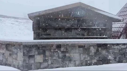 Uludağ'da kar yağışı başladı