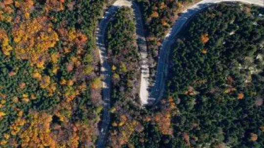 Uludağ'da sonbahar güzelliği havadan görüntülendi