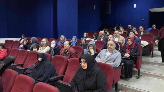 Ümraniye'de Uluslararası Aşıklar Şöleni