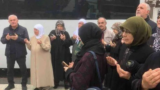 Umre yolcuları kutsal topraklara uğurlandı