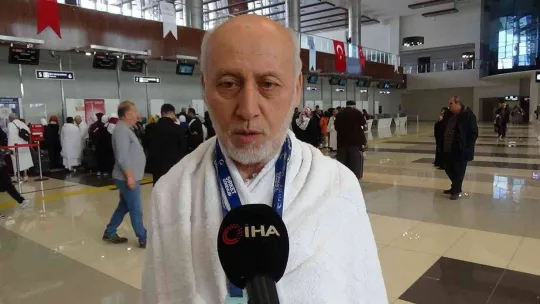 Umreciler Koca Seyit Havalimanı'ndan uğurlandı
