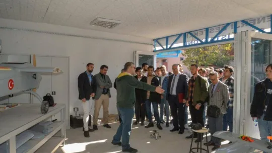 Üniversite'de Teknofest söyleşisi düzenlendi