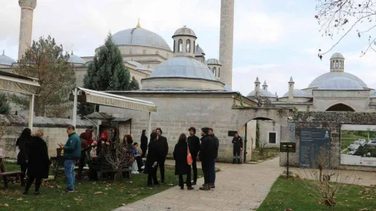 Üniversite öğrencileri Sultan II. Bayezid Külliyesi Sağlık Müzesinde konser verdi