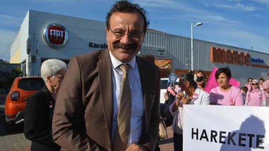 Ünlü oyunculardan meme kanseri için farkındalık etkinliği