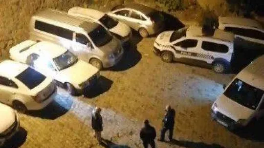 Ünlü Sanatçı Eşref Kolçak'ın otomobili çalınmak istendi