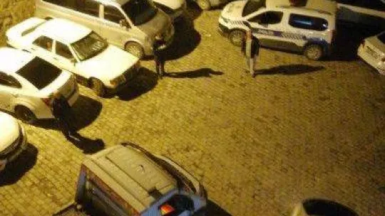 Ünlü Sanatçı Eşref Kolçak'ın otomobili çalınmak istendi