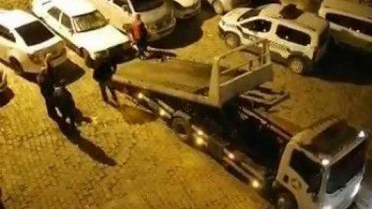 Ünlü Sanatçı Eşref Kolçak'ın otomobili çalınmak istendi