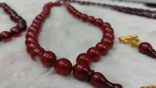 Ünlülerin tespihçisi...Tanesi 35 bin dolar