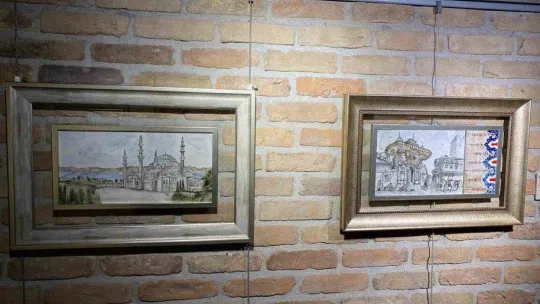 Üsküdar'da 'İstanbul Çini Sergisi' sanatseverlerle buluştu