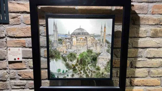 Üsküdar'da 'İstanbul Çini Sergisi' sanatseverlerle buluştu