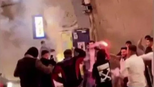 Üsküdar'da asker eğlencesi için tüneli kapattılar