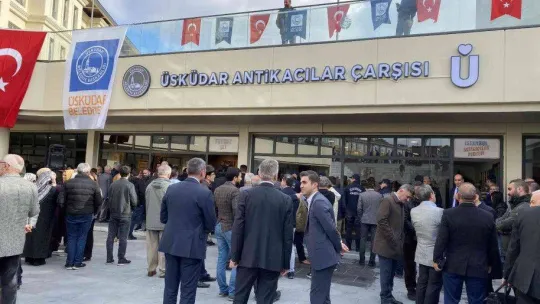 Üsküdar'da, geçmişten izleri bugüne taşıyan Antikacılar Çarşısı açıldı