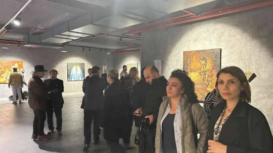 Üsküdar'da İskender Pala'nın 13 romanı 13 resme dönüştü