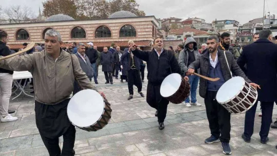 Üsküdar'da vatandaşlara Kayseri'nin meşhur yöresel tatları ikram edildi