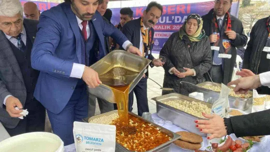 Üsküdar'da vatandaşlara Kayseri'nin meşhur yöresel tatları ikram edildi