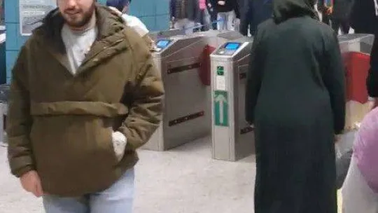 Üsküdar Marmaray'da seferler durduruldu, yolcular peronlardan dışarı çıktı