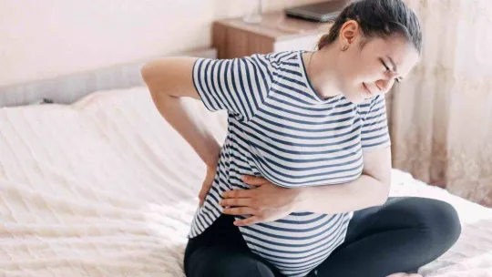 Uzmanından 'hamilelik sürecinde yaşanabilecek böbrek taşı' uyarısı