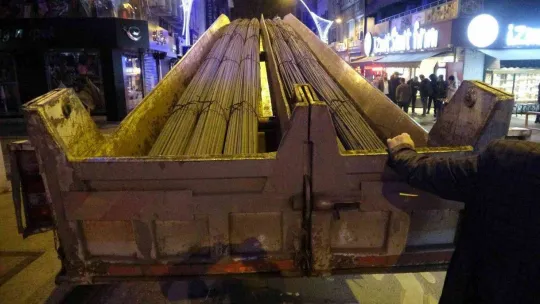 Vakıf İş Hanı ve İzmit Belediyesi'nin yol polemiği