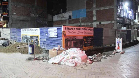 Vakıf İş Hanı ve İzmit Belediyesi'nin yol polemiği