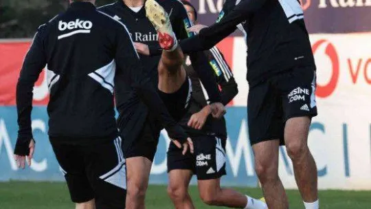 Valerian Ismael veda etti