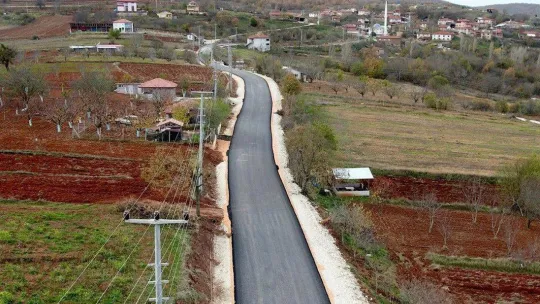 Vali Kızılkaya, Çakırpınar ve Çengeller köyünde İl Özel İdare'nin yatırımları incelendi