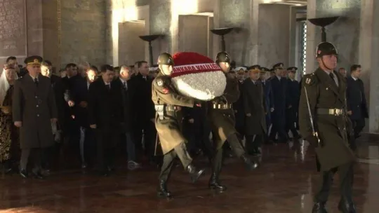 Vali Şahin'den Atatürk'ün Ankara'ya gelişinin 103'üncü yılında Anıtkabir'e ziyaret