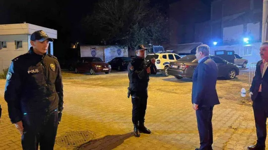 Vali Şıldak'tan Edremit'te gece denetimleri