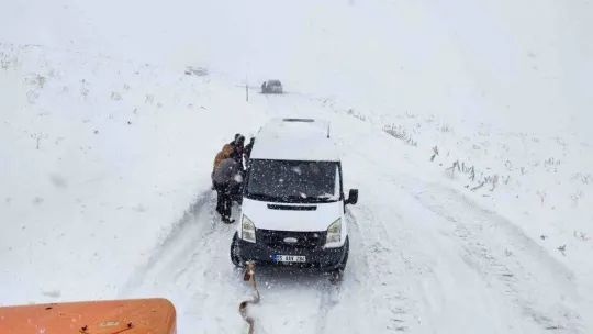 Van'da hasta kurtarma operasyonu