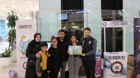 Vatandaşları siber suçlara karşı bilinçlendirdiler