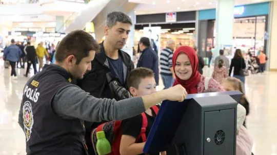 Vatandaşları siber suçlara karşı bilinçlendirdiler