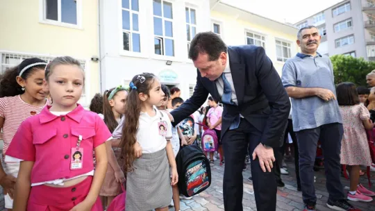 Silivri Belediye Başkanı Balcıoğlu, Piri Mehmet Paşa İlköğretim Okulu'nu Ziyaret Etti