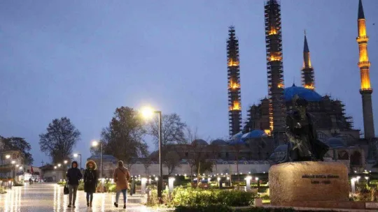 Yağmur yağışı Edirnelileri sevindirdi